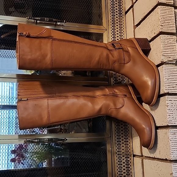 Clarks Knee High Boot - Picture 4 of 11